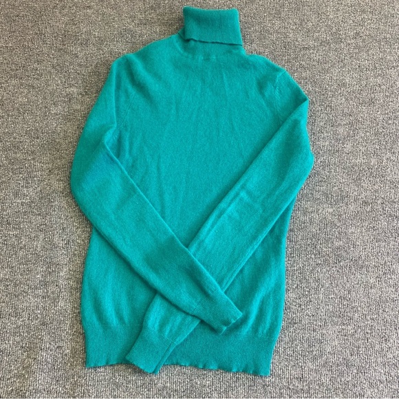 Lord & Taylor Sweaters - 100% Cashmere Turtleneck Sweater
